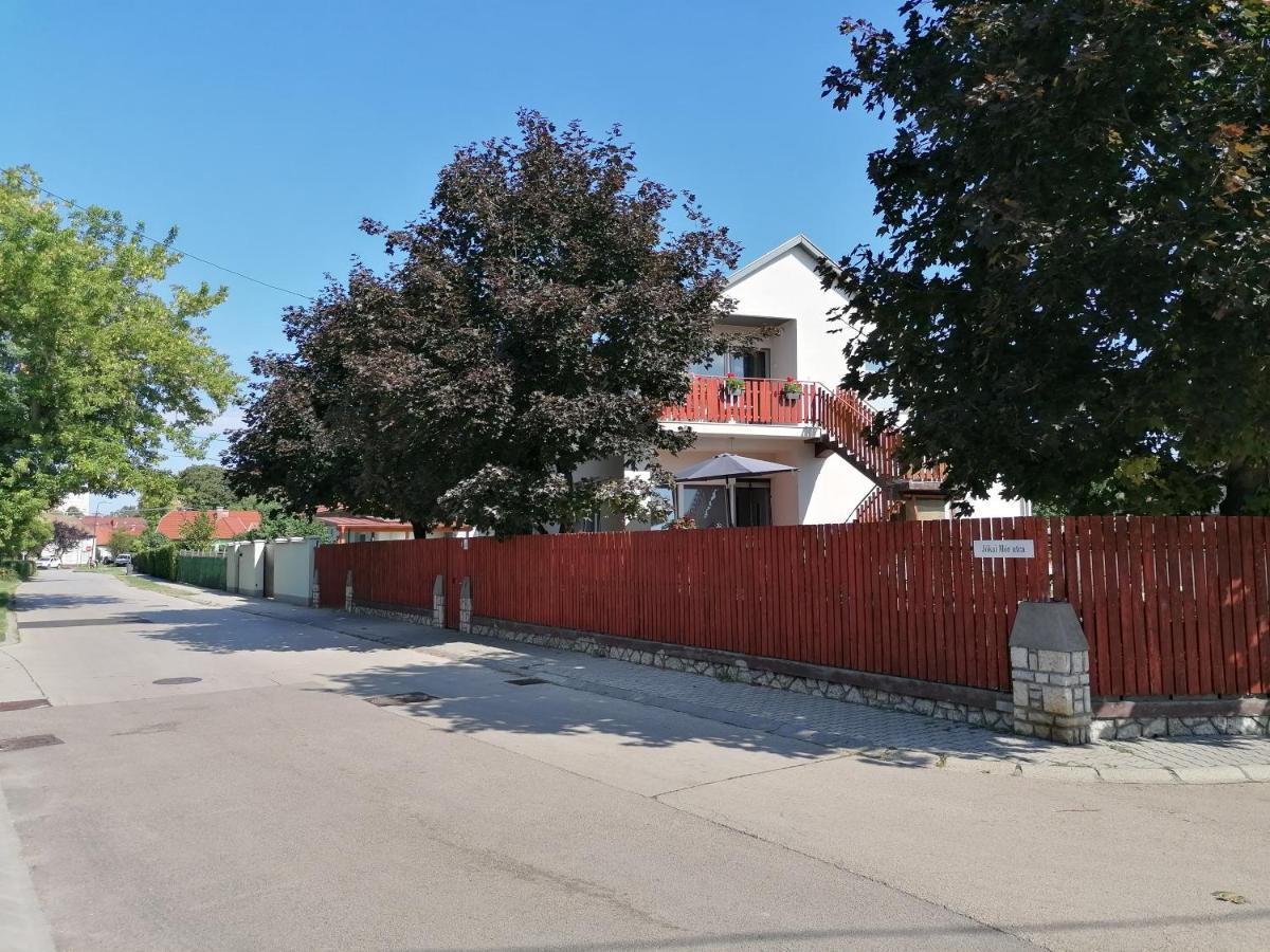 Mimi Vendeghaz Apartment Siófok Exterior foto